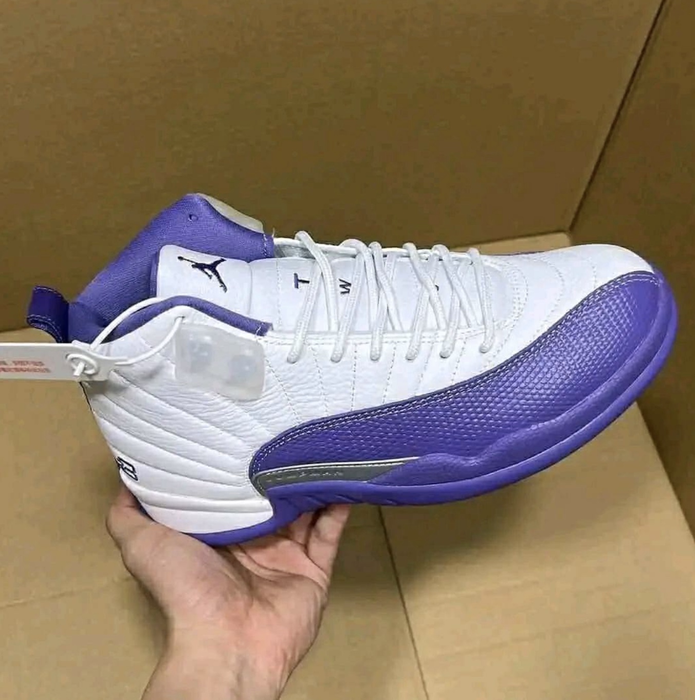 033819A4-1AFE-41CF-A018-D0E73E37EF44